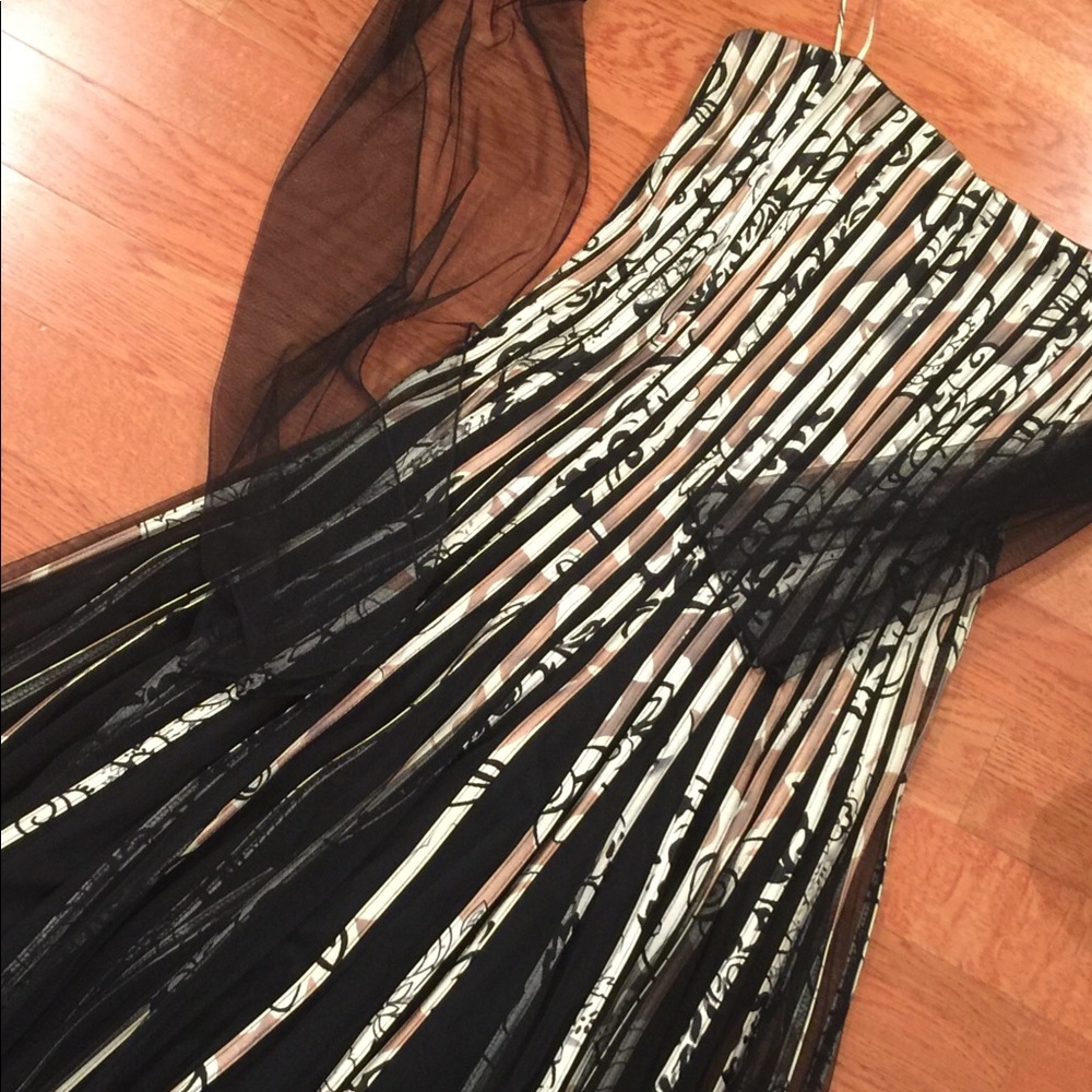 JS Collections cocktail dress in black with cream - Picture 2 of 4